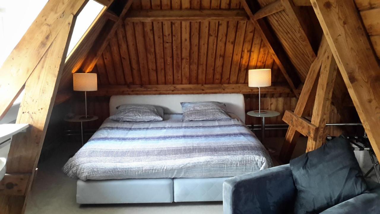 アイントホーフェン Place 2 Be Bed & Breakfast エクステリア 写真
